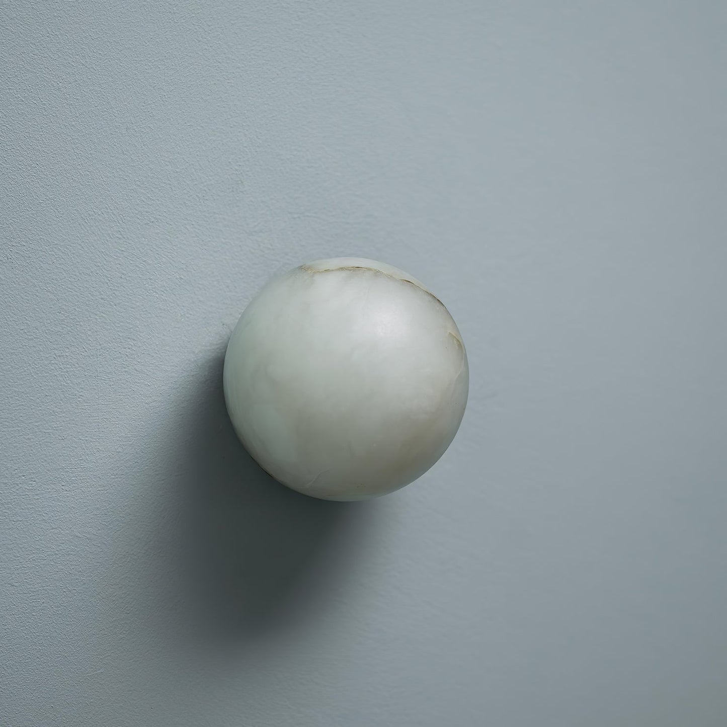 Vevinir Alabaster Globe Wall Light