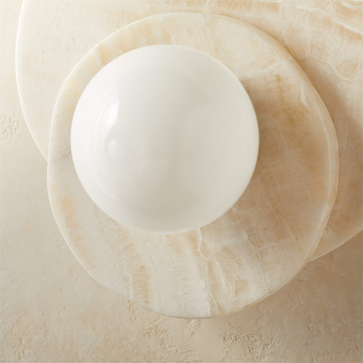 Alorarae Organic Alabaster Wall Light