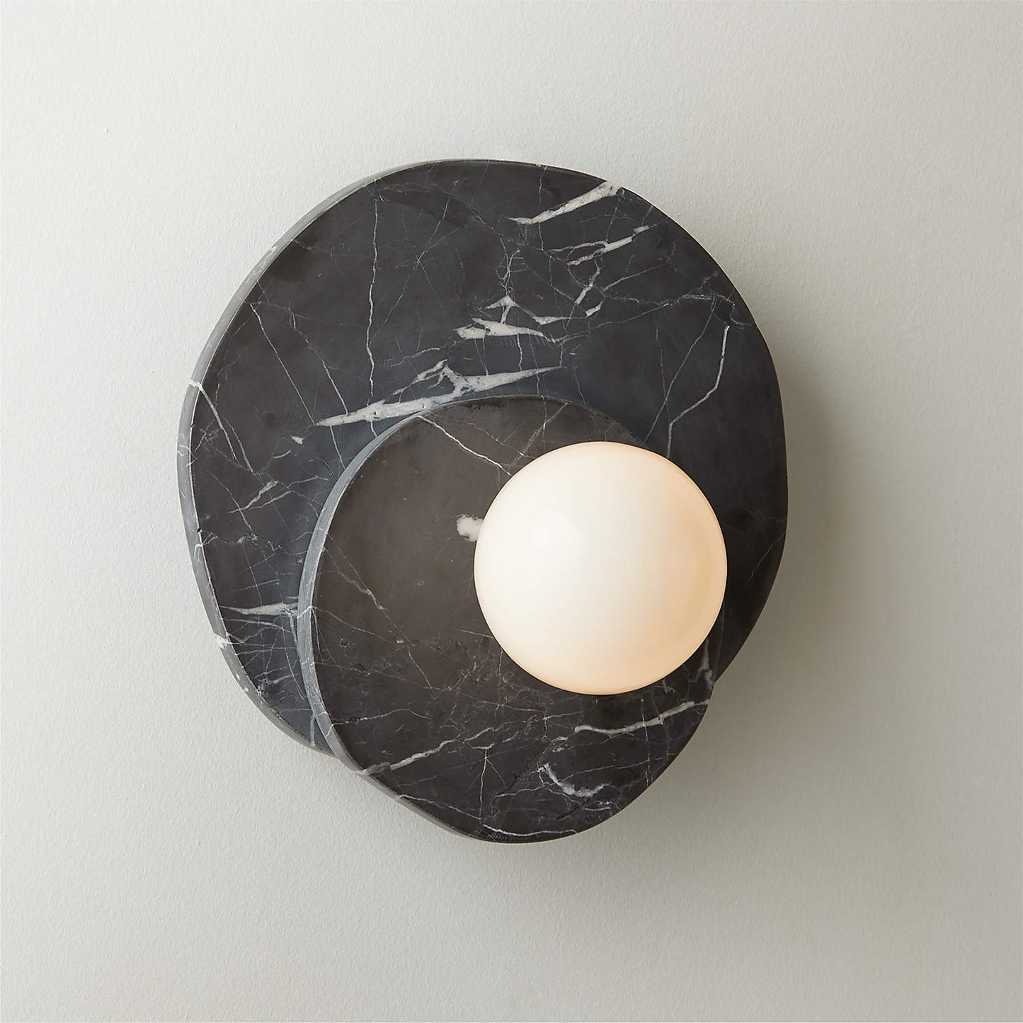 Alorarae Organic Alabaster Wall Light