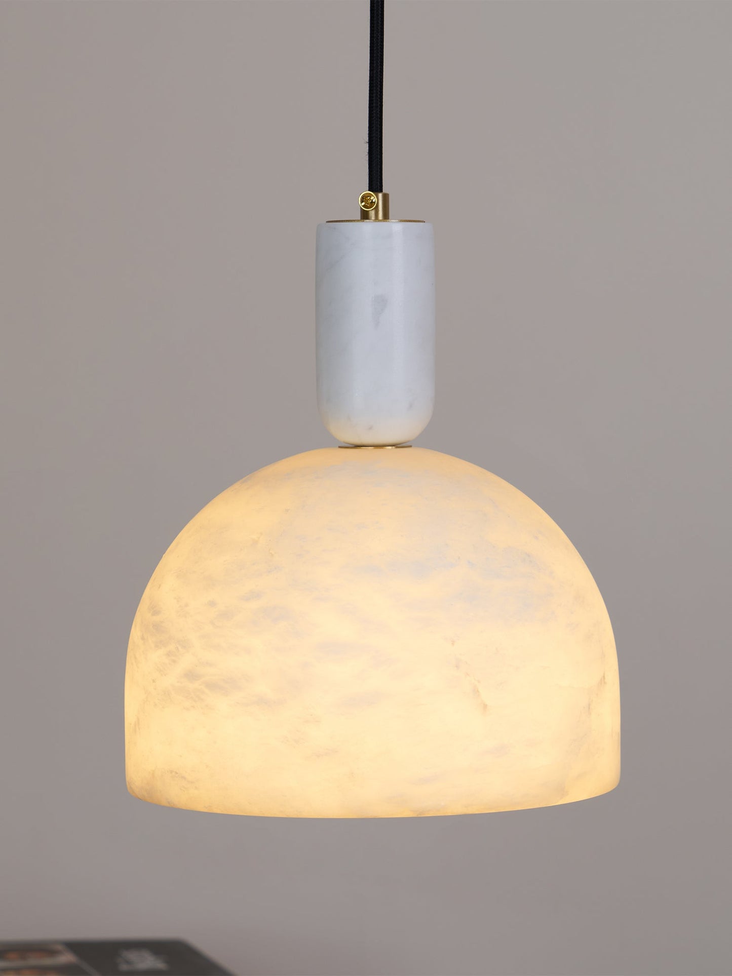 Culiror Minimalist Alabaster Pendant Light