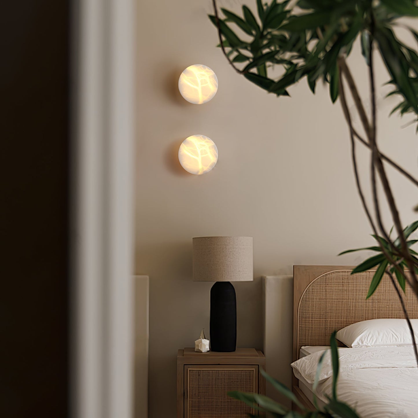 Olzorira Alabaster Wall Light