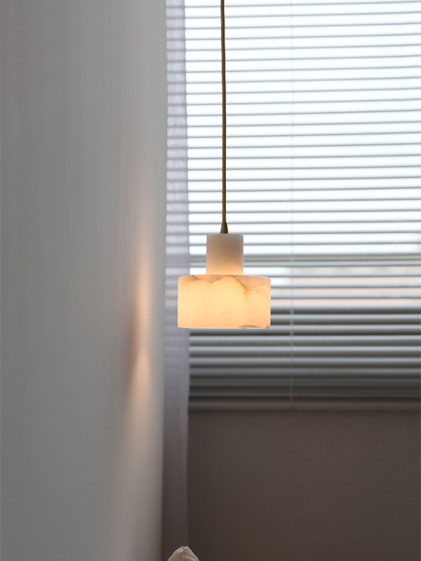 Alabaster Pendant Lgiht Dual Cylindrical