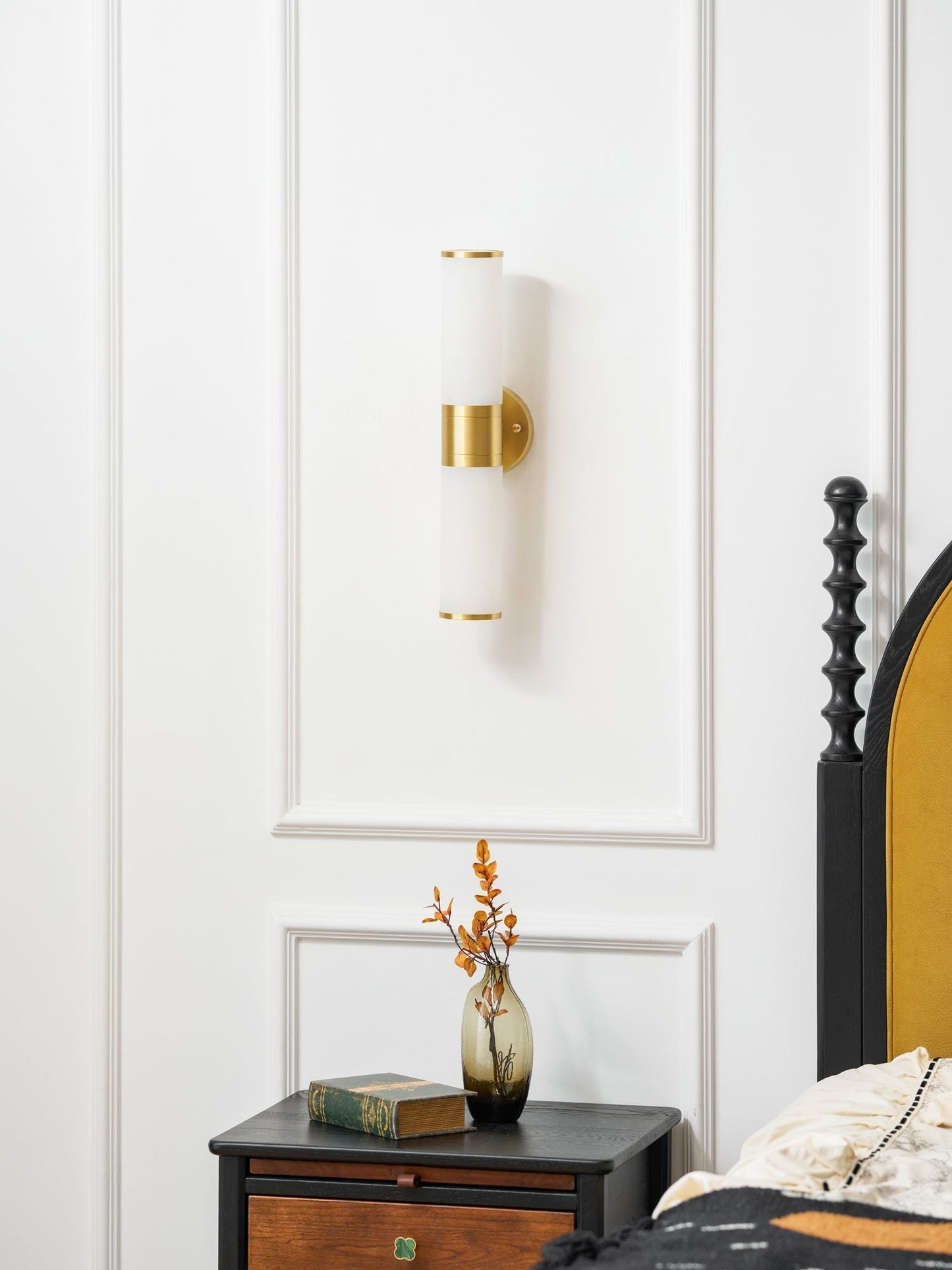 Kaia Minimalist Alabaster Wall Lamp
