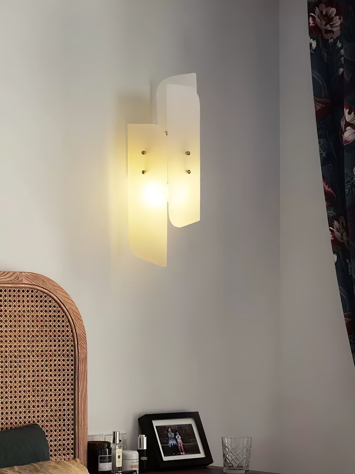 Veyra Alabaster Wall Sconce