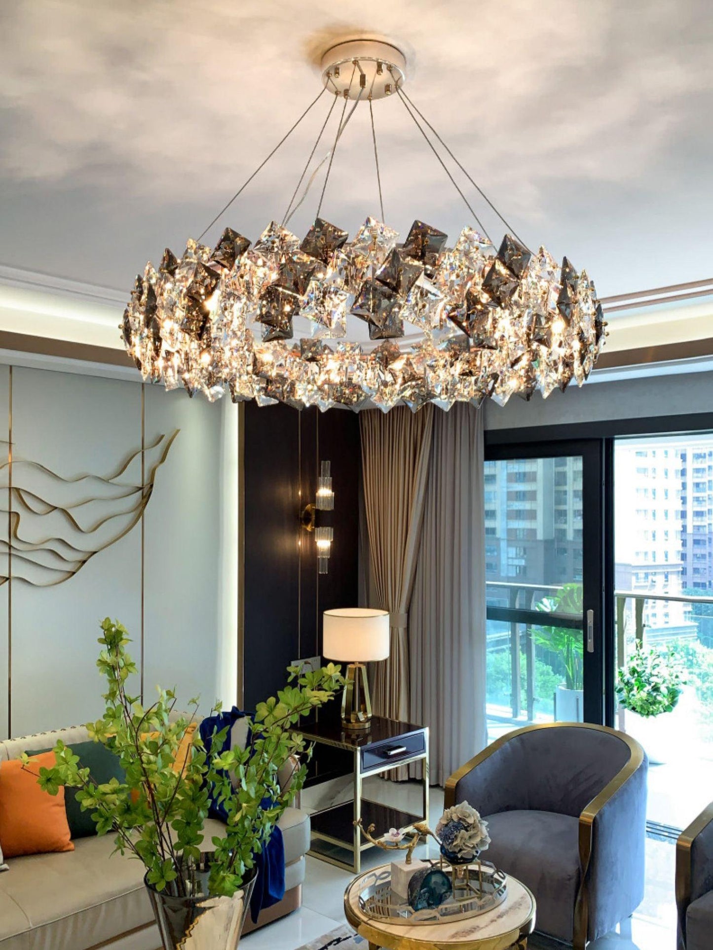 Lustra Chandelier Scale Crystal Round With Gold LED