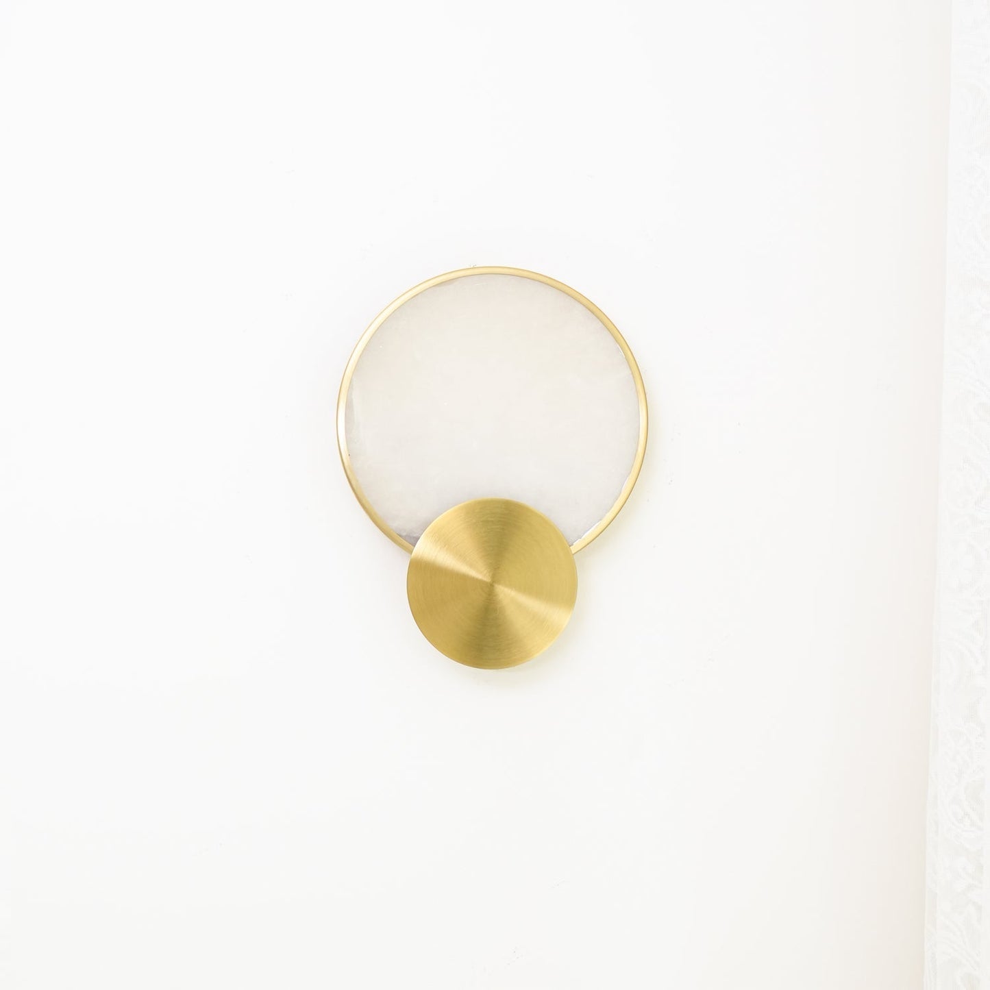 Myvelarae Circular Alabaster Wall Light