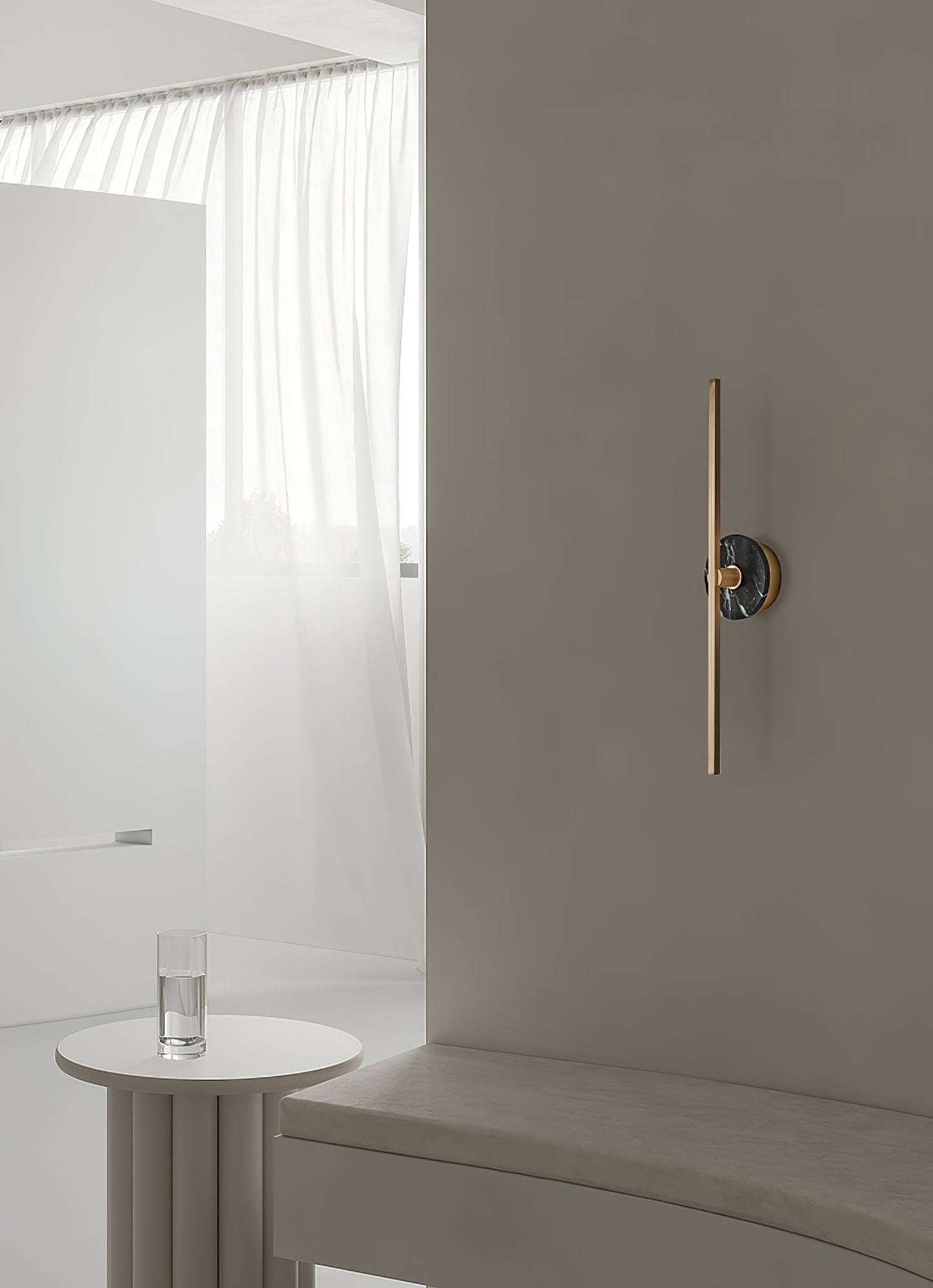 Elmarir Linear Alabaster Wall Light