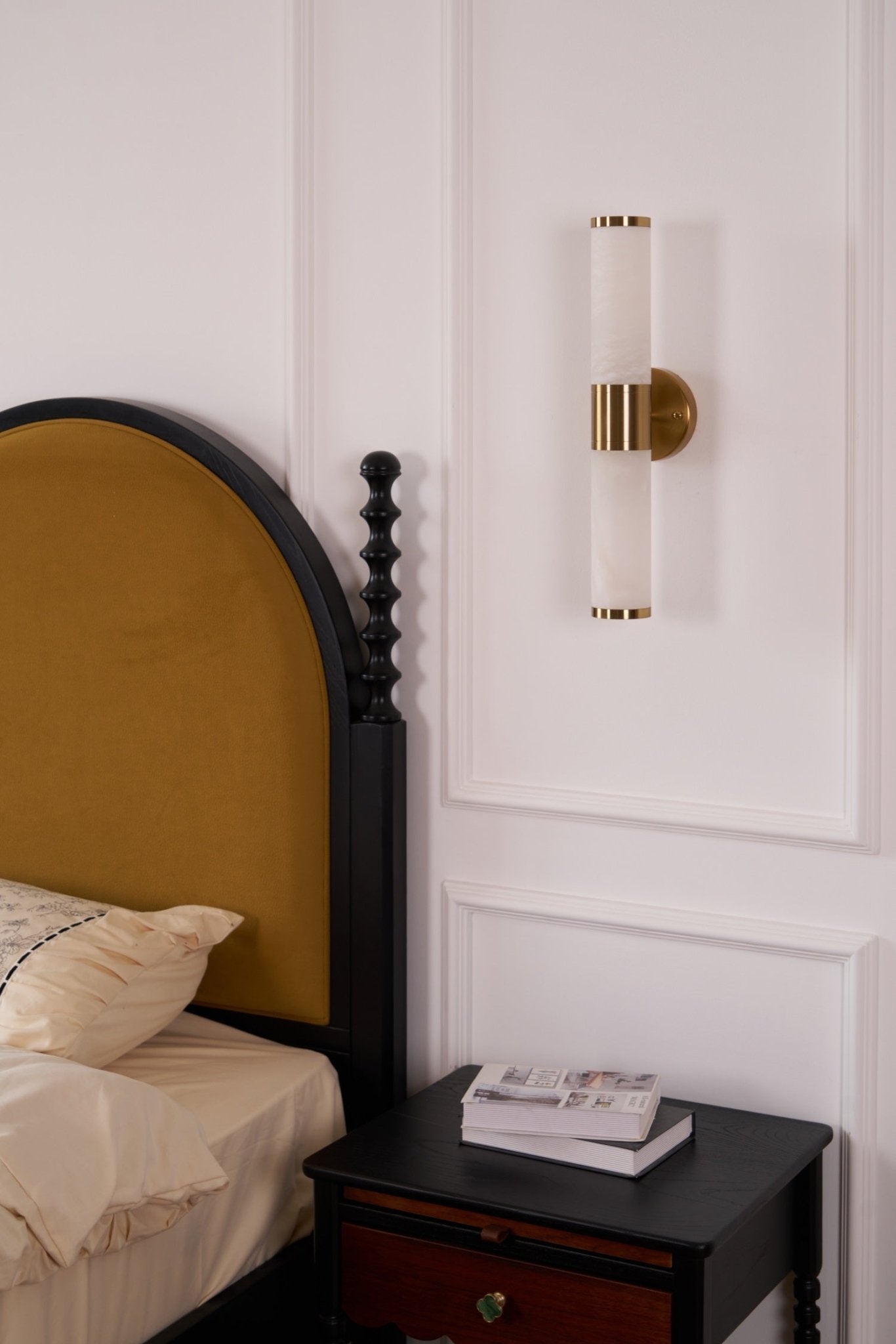 Kaia Minimalist Alabaster Wall Lamp