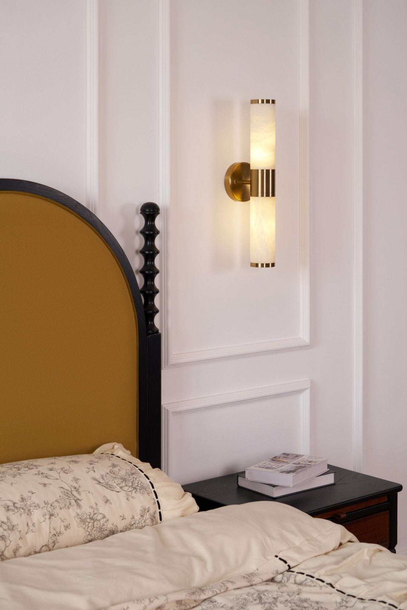 Kaia Minimalist Alabaster Wall Lamp