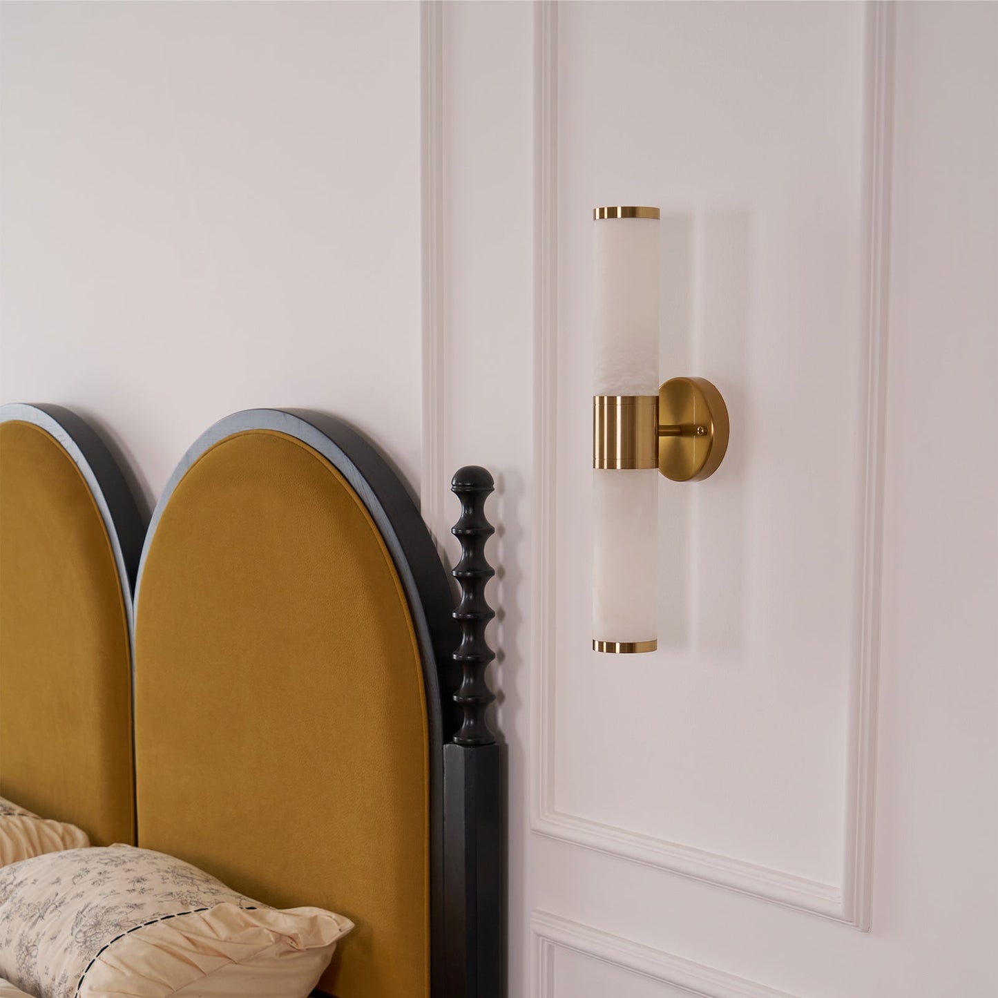 Kaia Minimalist Alabaster Wall Lamp