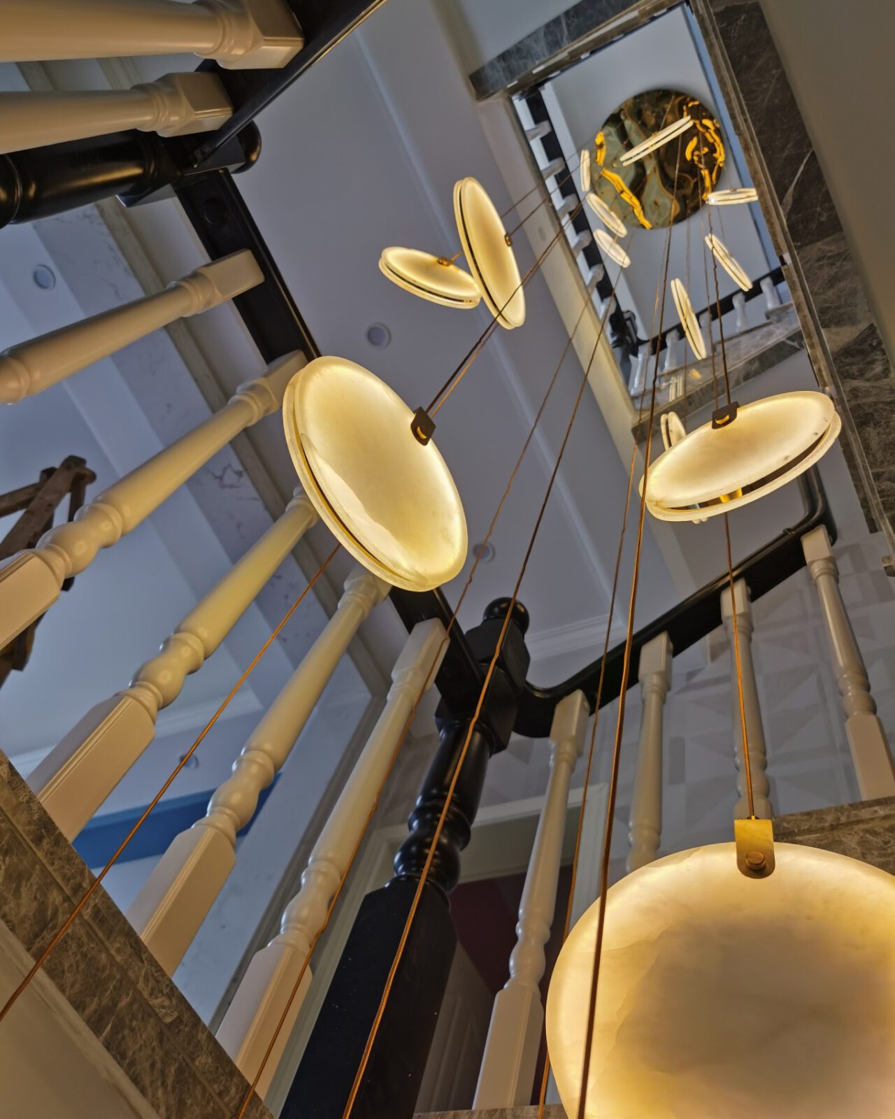 Codoros Alabaster Pendant Light