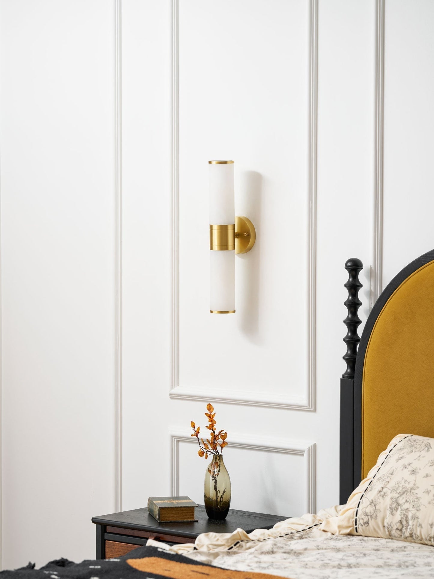 Kaia Minimalist Alabaster Wall Lamp