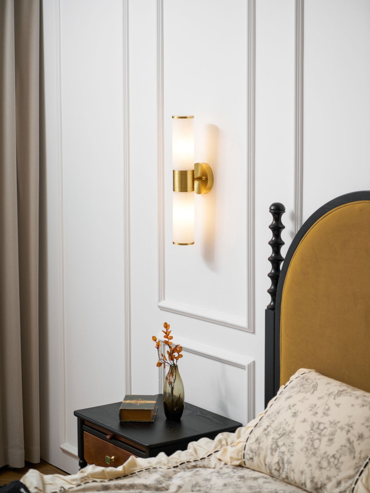 Kaia Minimalist Alabaster Wall Lamp