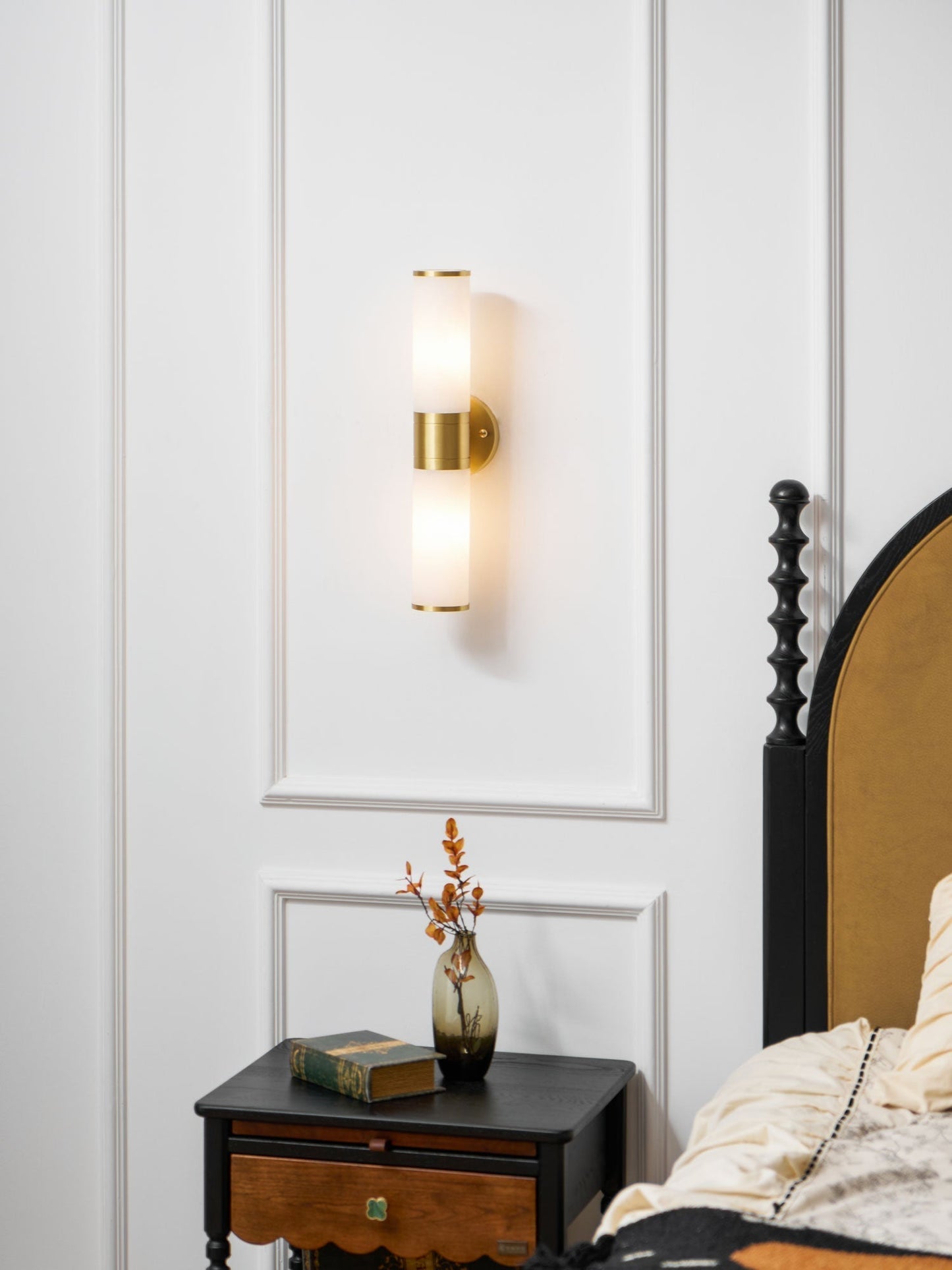 Kaia Minimalist Alabaster Wall Lamp